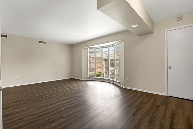 5835 E University Boulevard D, Dallas, TX 75206