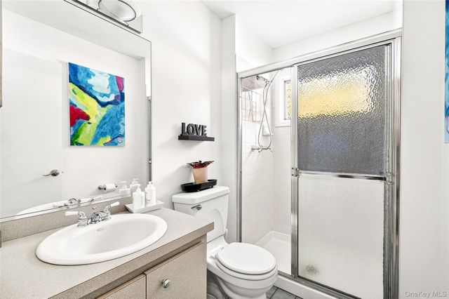 8 Lynch Court, Garnerville, NY 10923