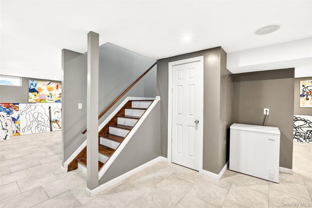 8 Lynch Court, Garnerville, NY 10923