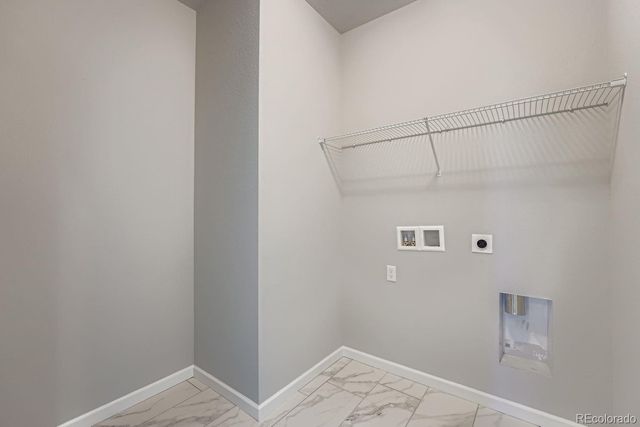 55020 E 27th Avenue, Strasburg, CO 80136