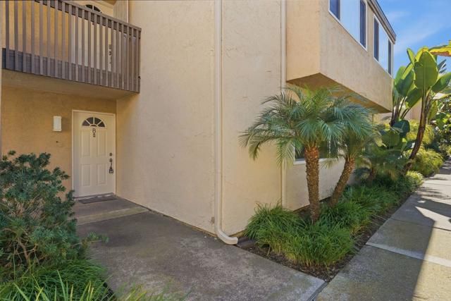 8515 Villa La Jolla Drive B, La Jolla (san Diego), CA 92037