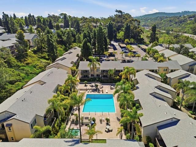 8515 Villa La Jolla Drive B, La Jolla (san Diego), CA 92037