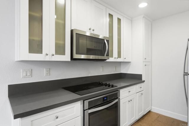 8515 Villa La Jolla Drive B, La Jolla (san Diego), CA 92037