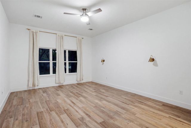 2703 Wilson Ave, Lago Vista, TX 78645