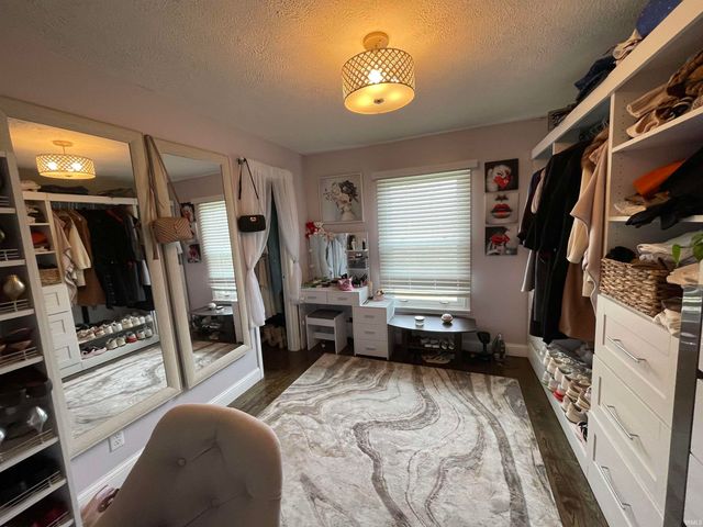 1056 N Vista Drive, Vincennes, IN 47591