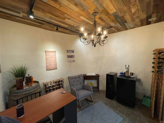 1056 N Vista Drive, Vincennes, IN 47591