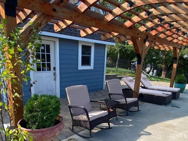 1056 N Vista Drive, Vincennes, IN 47591