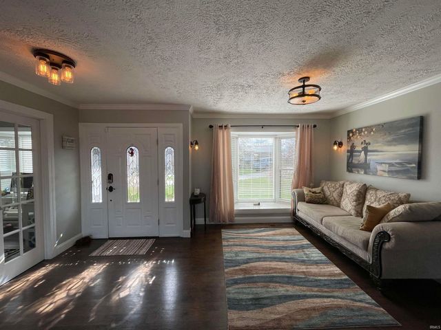 1056 N Vista Drive, Vincennes, IN 47591