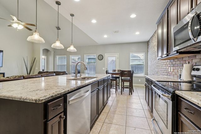 724 Morgan, Cibolo, TX 78108