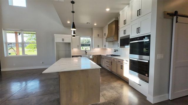 17210 E Coffee Creek Road, Luther, OK 73054