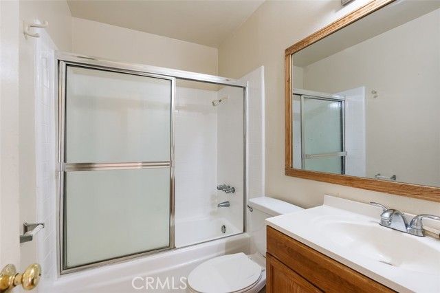 820 N Raymond Avenue, Pasadena, CA 91103