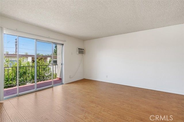 820 N Raymond Avenue, Pasadena, CA 91103