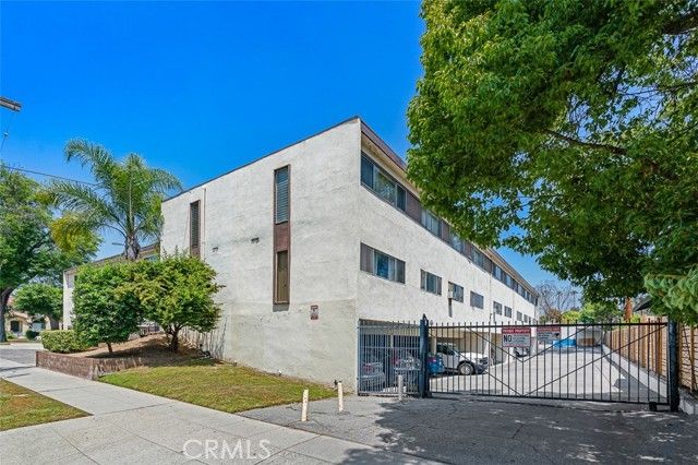 820 N Raymond Avenue, Pasadena, CA 91103