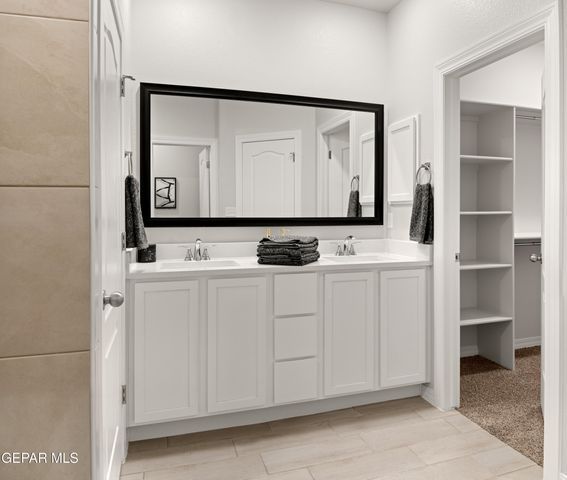 300 Emerald Air Place, Horizon City, TX 79928