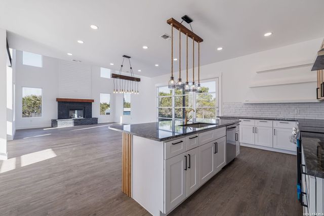 226 Lets Roll, Fischer, TX 78623