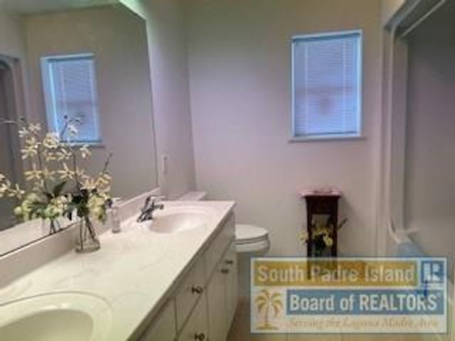 1216 Tarpon Ave, Port Isabel, TX 78578