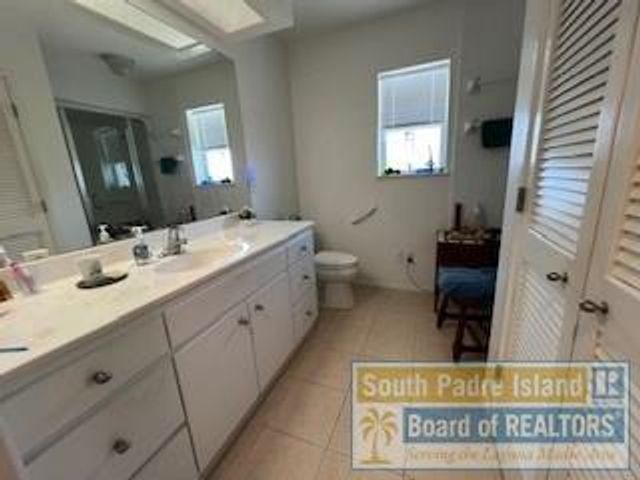 1216 Tarpon Ave, Port Isabel, TX 78578