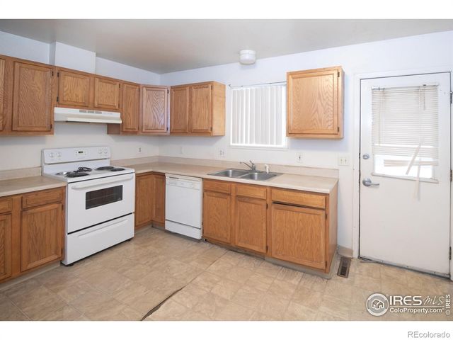 146-148 E Saint Clair Avenue, Longmont, CO 80504