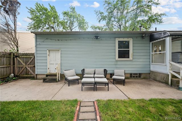 334 Desmond Drive, Tonawanda, NY 14150