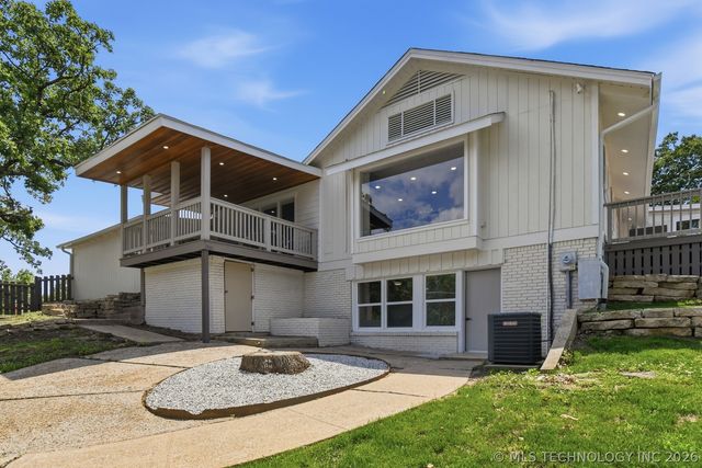 701 Oak Ridge Drive, Sand Springs, OK 74063