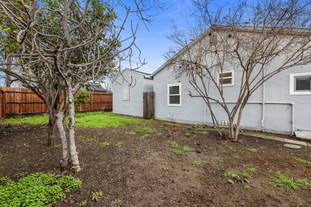 1551 Chronicle Ave, Stockton, CA 95205