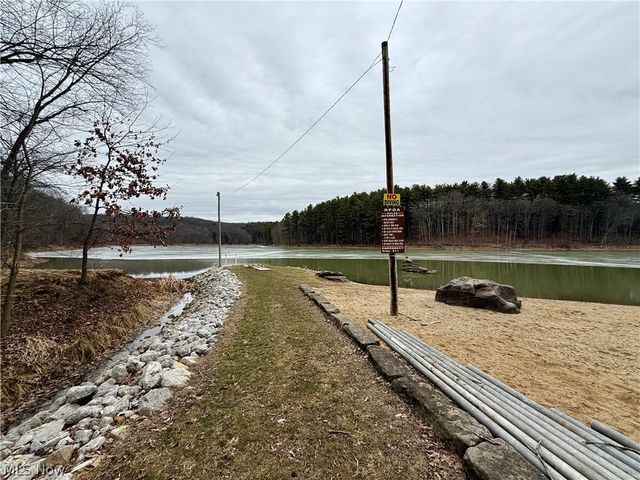 3201 Parkland Drive SW, Carrollton, OH 44615