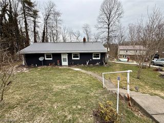 3201 Parkland Drive SW, Carrollton, OH 44615