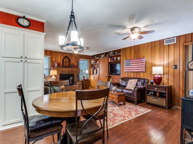 10422 Lake Gardens Drive, Dallas, TX 75218