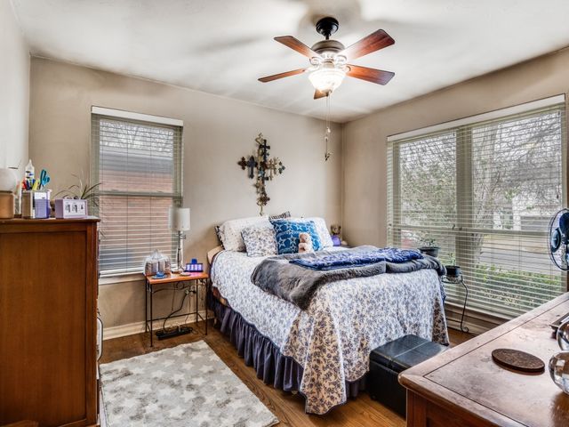 10422 Lake Gardens Drive, Dallas, TX 75218