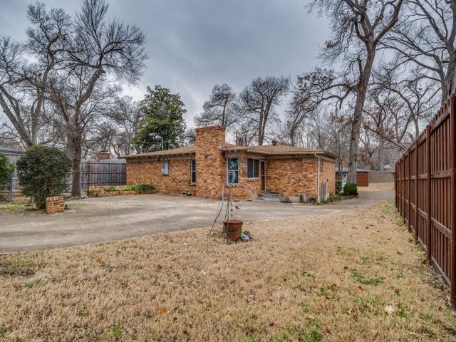 10422 Lake Gardens Drive, Dallas, TX 75218