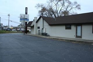 4001 ROBERTS Road 1-2-3, Island Lake, IL 60042