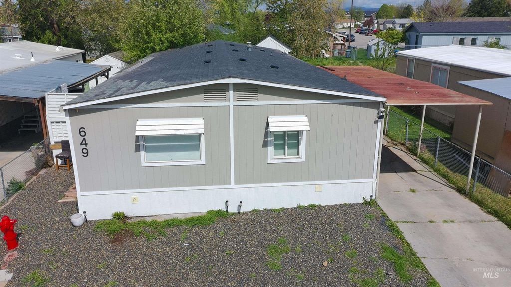 649 Siver City Dr, Boise, ID 83713 photo 3