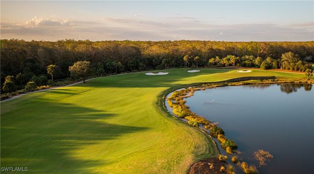 11507 Peregrine Ct, Naples, FL 34120