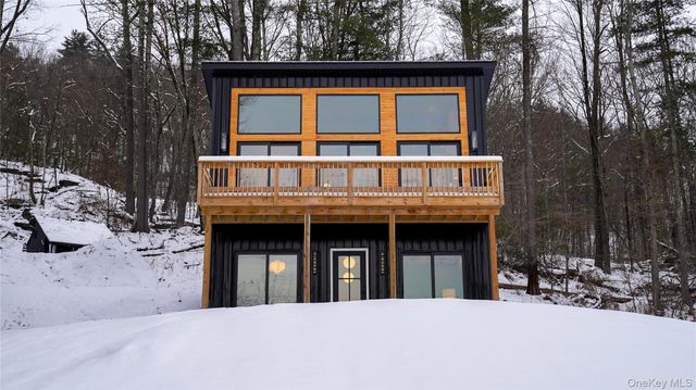 132-134 Irish Cape Road, Napanoch, NY 12458