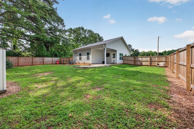 500 Bauskett Street, Edgefield, SC 29824