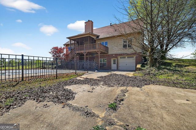 360 Happy Hill Road, Carrollton, GA 30116