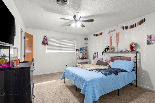 219 Redwood Lane, Levelland, TX 79336