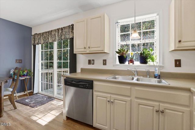 600 Lockwood Drive, Clayton, NC 27527