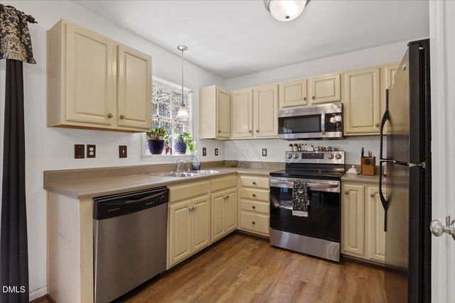 600 Lockwood Drive, Clayton, NC 27527