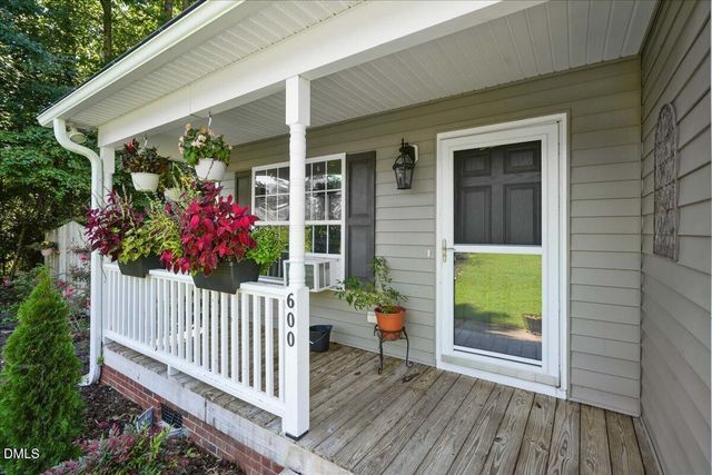 600 Lockwood Drive, Clayton, NC 27527