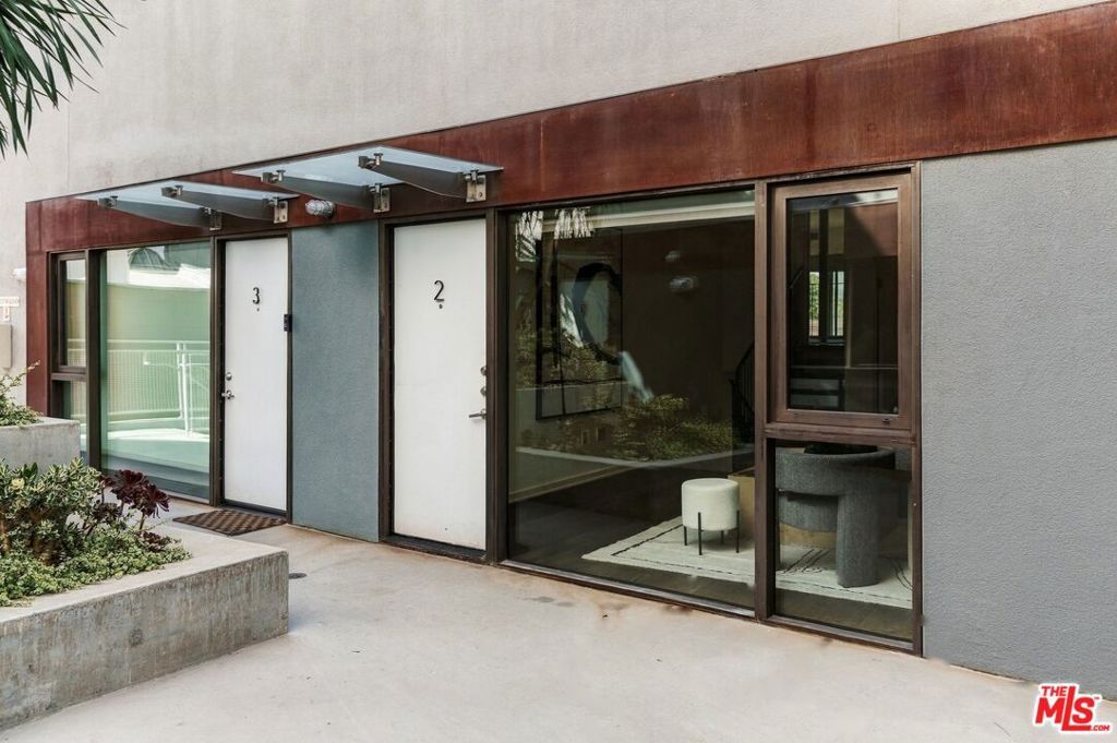 751 N Fairfax Avenue 2, Los Angeles, CA 90046 — photo 3