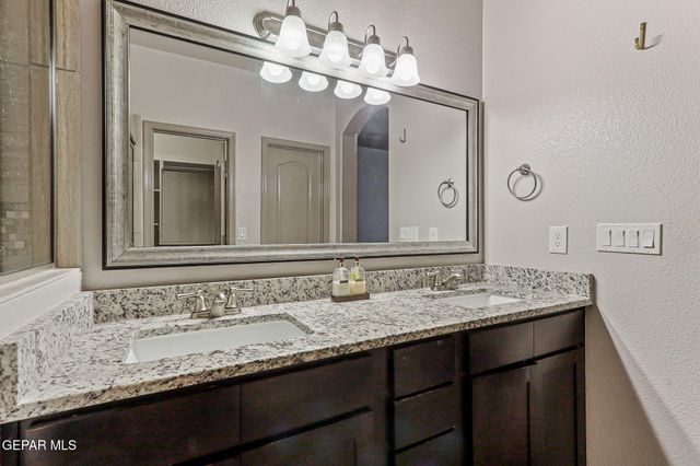 11621 GREAT ABACO Court, El Paso, TX 79935