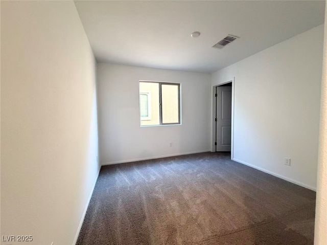 5975 Lindenberry Walk Street, Las Vegas, NV 89113