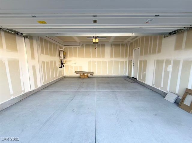 5975 Lindenberry Walk Street, Las Vegas, NV 89113