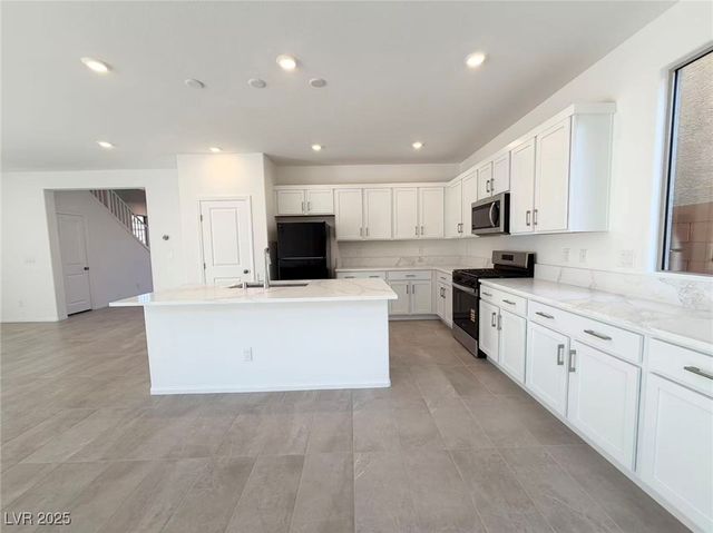 5975 Lindenberry Walk Street, Las Vegas, NV 89113