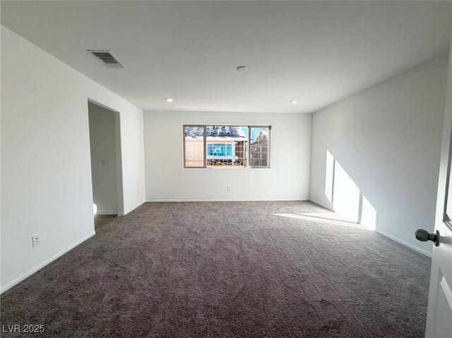 5975 Lindenberry Walk Street, Las Vegas, NV 89113