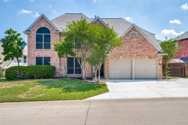 2704 Crestwood Lane, Highland Village, TX 75077