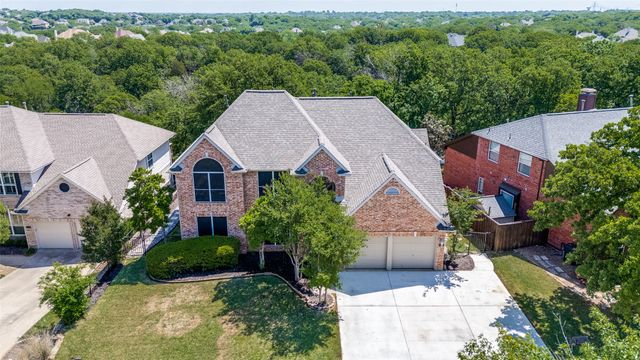 2704 Crestwood Lane, Highland Village, TX 75077
