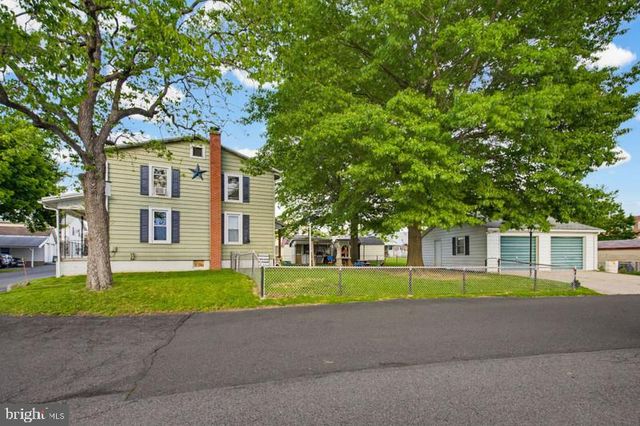 108 ROSE LN, Shoemakersville, PA 19555