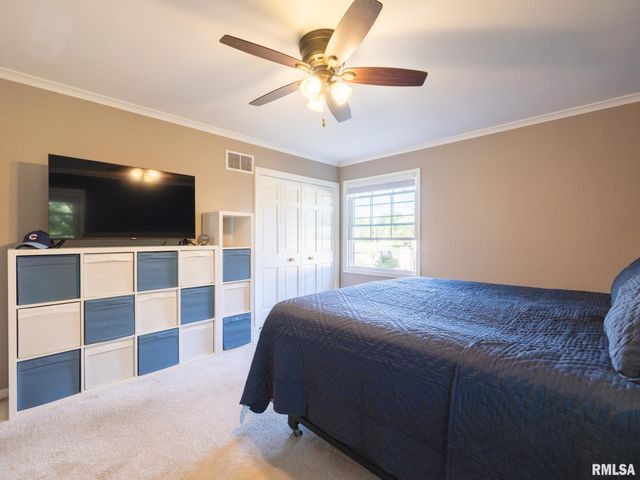 1316 W LAKE Avenue, Peoria, IL 61614
